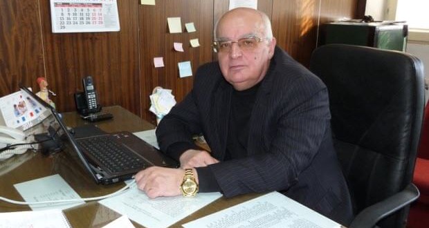 Недко Недев – директор на ОУ „Проф. П. Н. Райков“